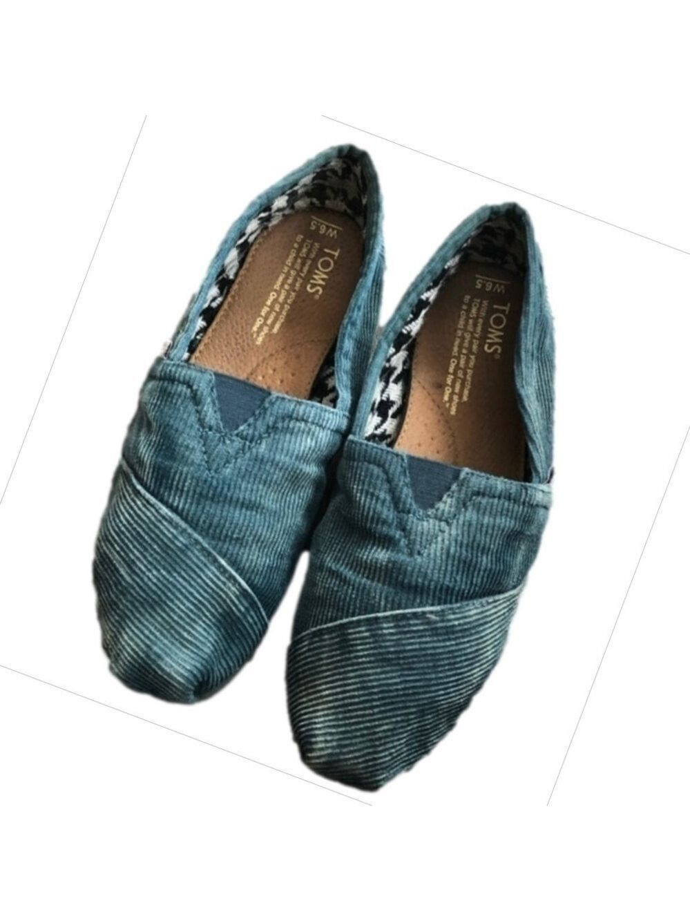 TOMS classic slip on flats distressed blue corduroy size 6.5
